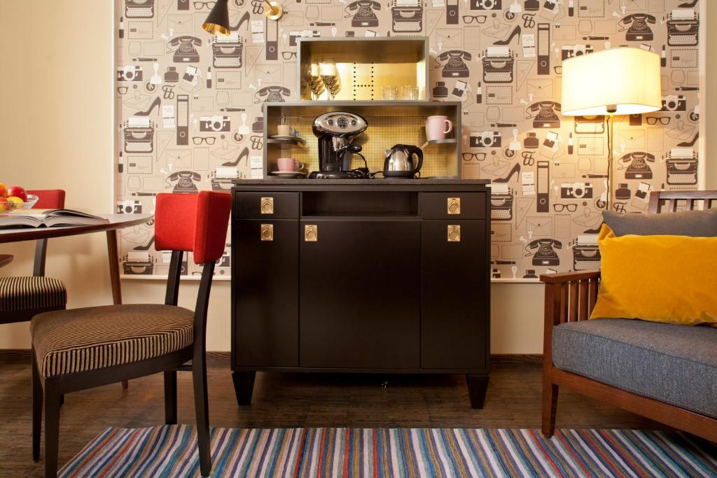 Henri Hotel Hamburg Downtown Δωμάτιο φωτογραφία